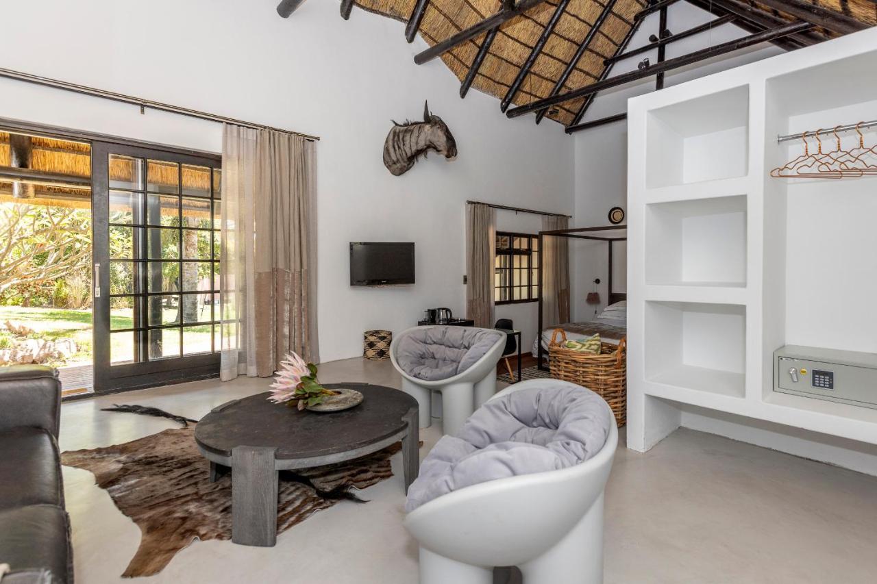 Africa Lodge Съмърсет Уест Екстериор снимка