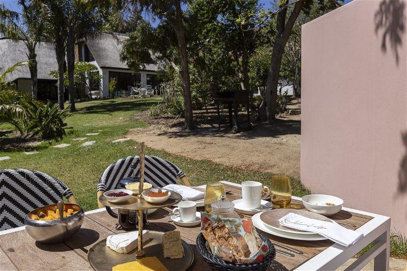 Africa Lodge Съмърсет Уест Екстериор снимка