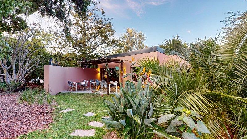 Africa Lodge Съмърсет Уест Екстериор снимка